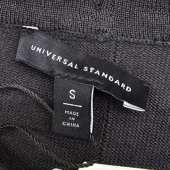 NWT Universal Standard Sweater Womens Size S 14 16 Black Merino Wool Button Back - Picture 13 of 13